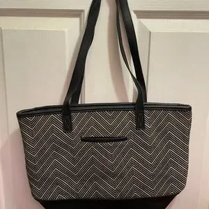thirty one Bags Thirtyone City Chic Purse Blackwhite Stripe